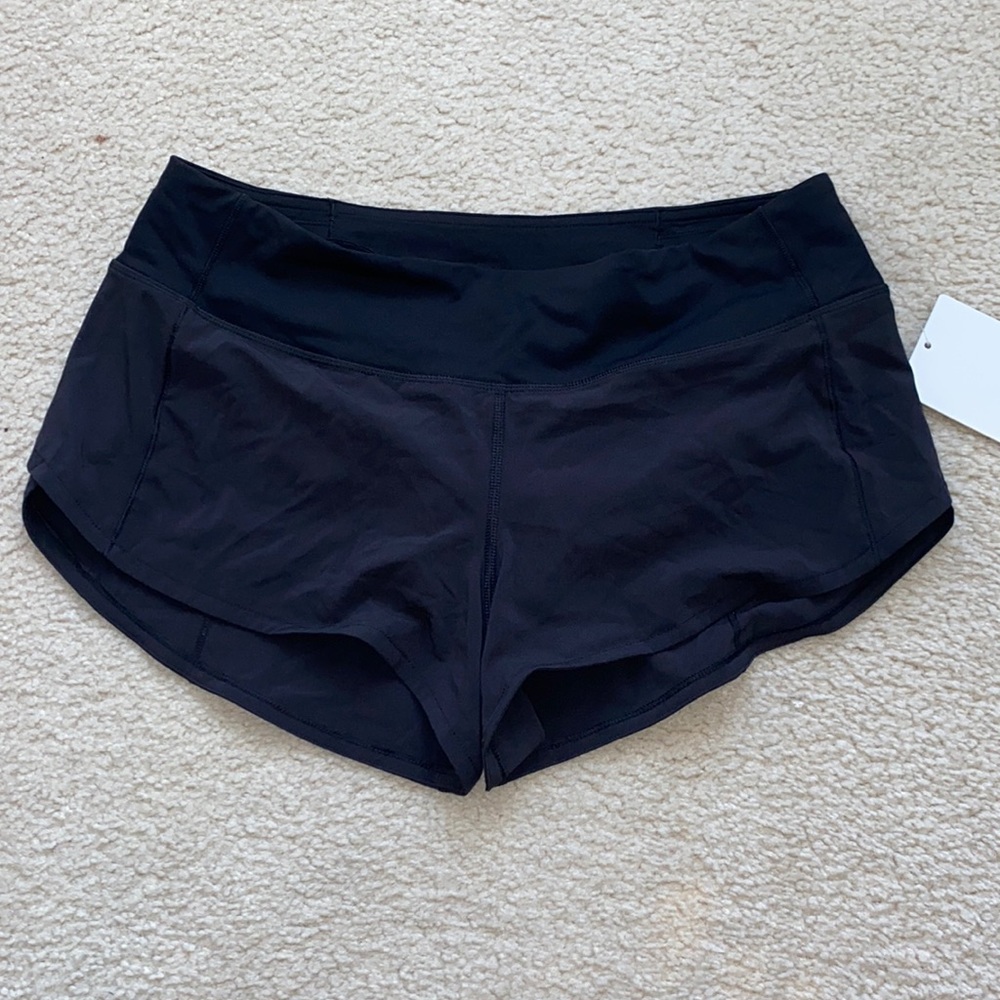 Lululemon size 6 speed up short in black nwt